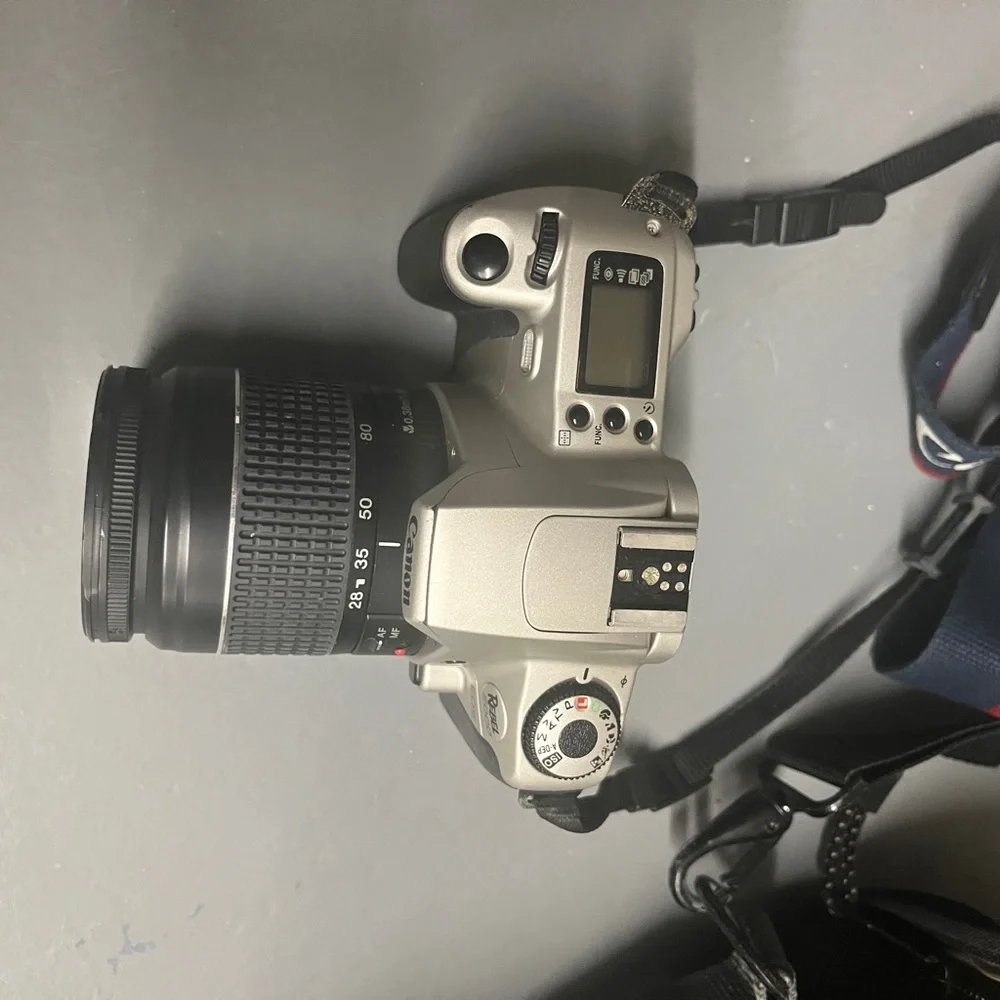 Canon camera - Picture 2 of 11